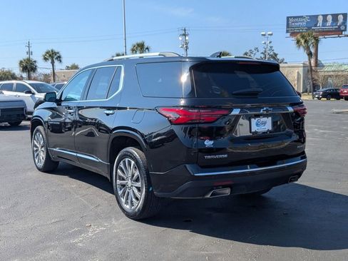 Used 2023 Chevrolet Traverse Premier image 8