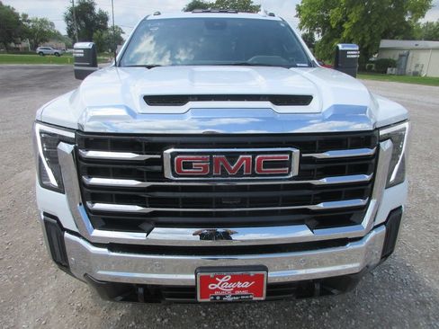 New 2026 GMC Sierra 2500 SLT w/ SLT Premium Package AWD/4WD image 11