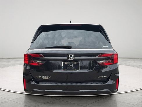 Used 2025 Honda Odyssey Sport-L image 18