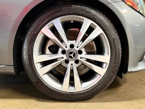 Used 2020 Mercedes-Benz C 300 Sedan image 5