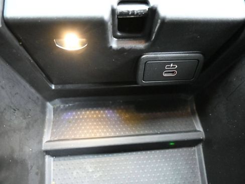 Used 2024 BMW 330i Sedan RWD image 15