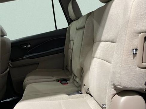 Used 2016 Honda Pilot EX image 10