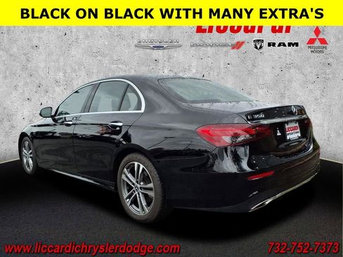 Used 2022 Mercedes-Benz E 350 4MATIC Sedan image 4