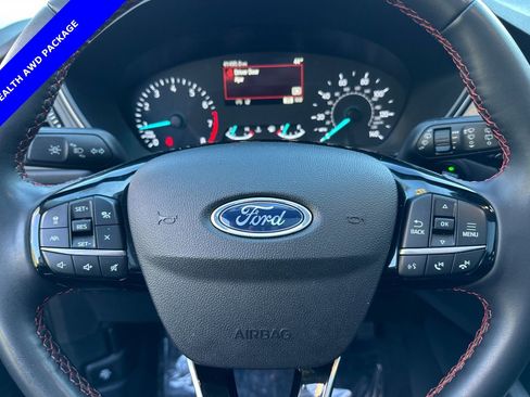 Certified 2022 Ford Escape SEL w/ SEL Stealth AWD Package image 24