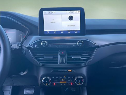 Used 2023 Ford Escape Active w/ Cold Weather Package image 12