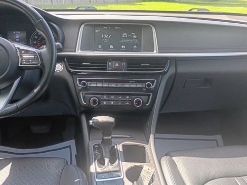 Used 2020 Kia Optima SE FWD image 13