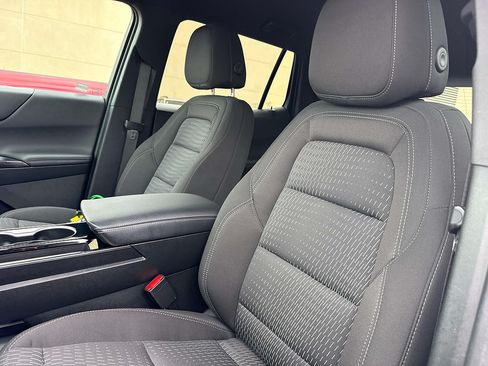 Used 2025 Chevrolet Equinox LT AWD/4WD image 23