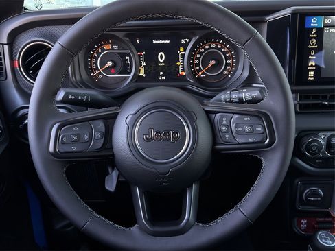 New 2025 Jeep Wrangler Unlimited Rubicon image 12