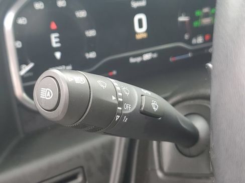 Used 2023 GMC Sierra 1500 Denali AWD/4WD image 11