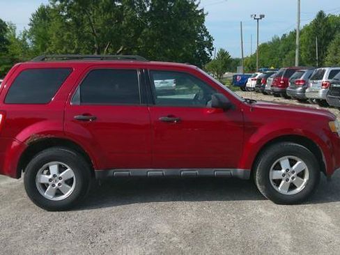 Used 2011 Ford Escape XLT FWD image 3