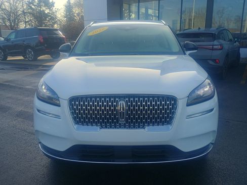 Used 2022 Lincoln Corsair AWD w/ Equipment Group 101A image 2