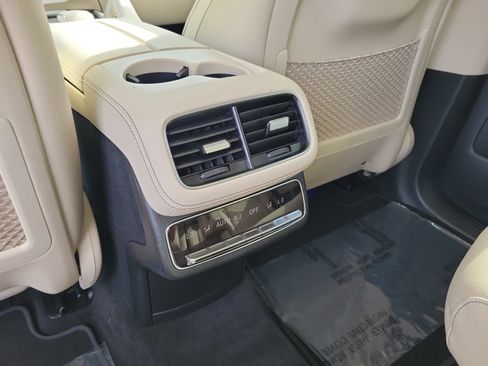 New 2026 Mercedes-Benz GLS 450 4MATIC image 8