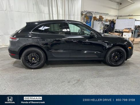 Used 2020 Porsche Macan AWD/4WD image 9