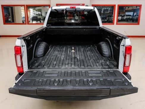 Used 2022 Ford F250 Platinum w/ FX4 Off-Road Package image 8