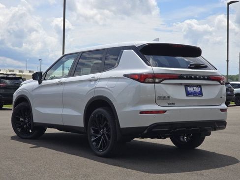 New 2026 Nissan Rogue SL AWD/4WD image 12