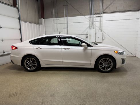 Certified 2020 Ford Fusion SEL image 6