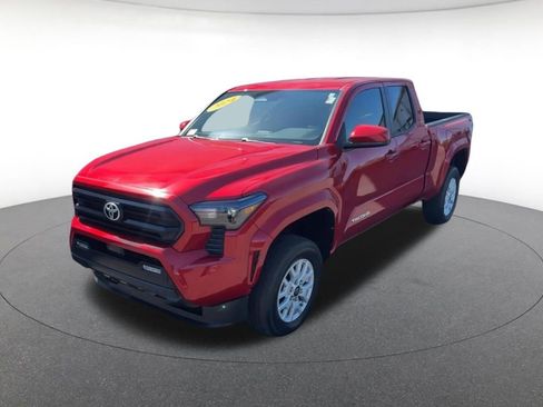 Used 2024 Toyota Tacoma SR5 AWD/4WD image 8