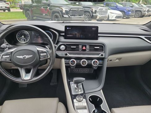 Used 2022 Genesis G70 2.0T RWD image 18