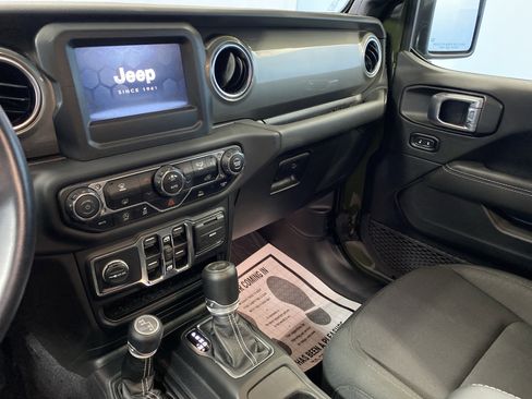 Certified 2021 Jeep Wrangler Unlimited Sahara image 14