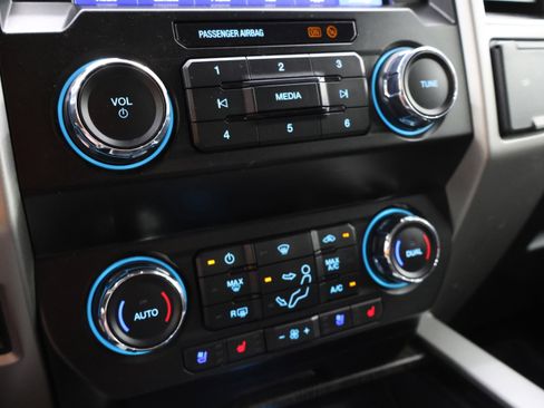 Used 2021 Ford F350 Lariat AWD/4WD image 46