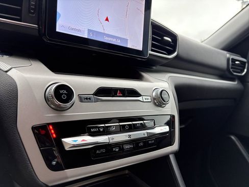 Used 2023 Ford Explorer XLT w/ Equipment Group 202A image 28