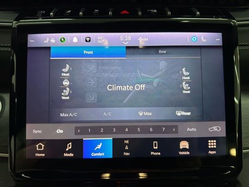 Used 2024 Jeep Grand Cherokee L Limited w/ Luxury Tech Group II image 44