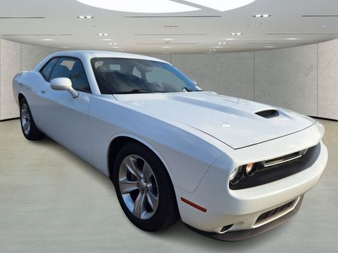 Used 2022 Dodge Challenger GT image 8