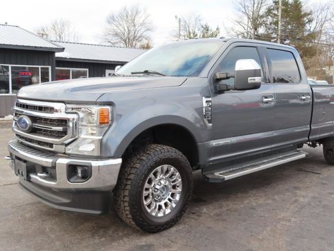 Used 2022 Ford F250 Lariat w/ Chrome Package image 10