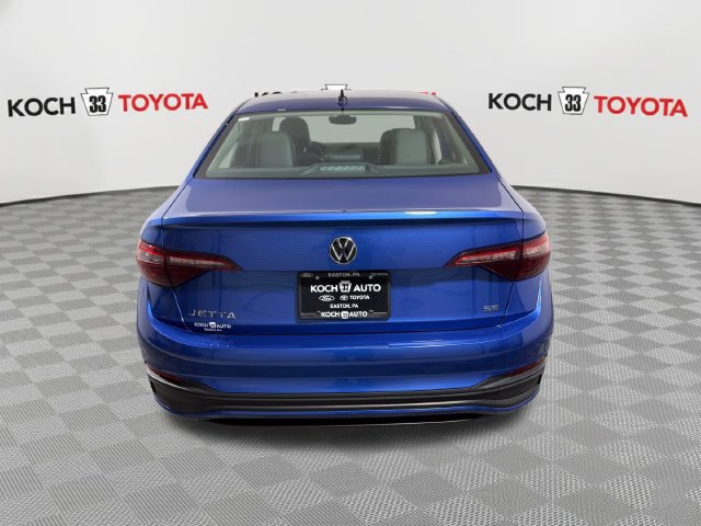 Used 2022 Volkswagen Jetta SE FWD image 7