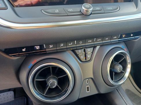 New 2025 Chevrolet Blazer LT w/ Driver Confidence Package image 7