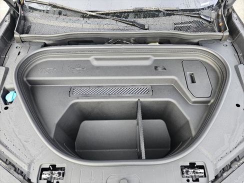 New 2025 Audi SQ6 e-tron Premium Plus image 8