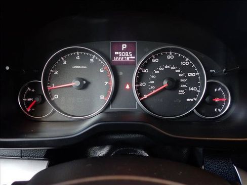 Used 2014 Subaru Outback 2.5i AWD/4WD image 22
