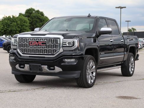 Used 2017 GMC Sierra 1500 Denali w/ Denali Ultimate Package AWD/4WD image 6