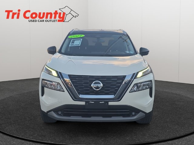 Used 2021 Nissan Rogue SL w/ Premium Package FWD image 2