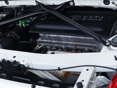 Used 2004 Toyota MR2 image 43