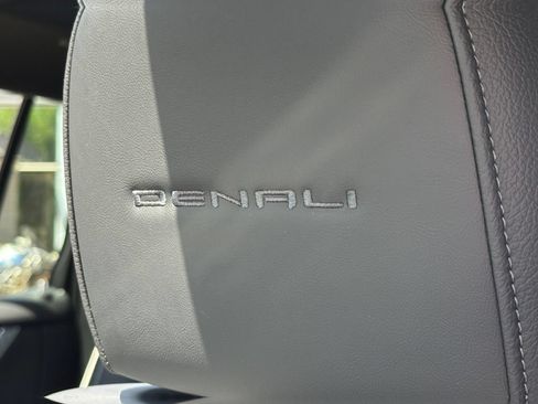 New 2026 GMC Acadia Denali w/ Super Cruise Package AWD/4WD image 42