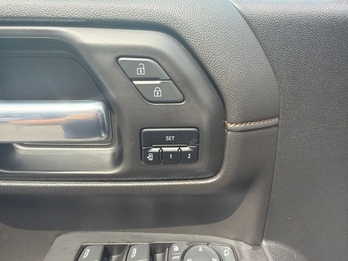 Used 2020 GMC Sierra 2500 AT4 w/ AT4 Premium Package AWD/4WD image 17