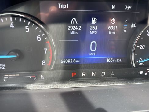 Used 2023 Ford Explorer XLT image 19