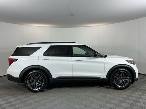 Used 2026 Ford Explorer ST w/ Sun And Sound Package AWD/4WD image 4