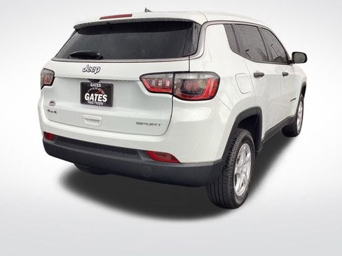 Used 2022 Jeep Compass Sport AWD/4WD image 9