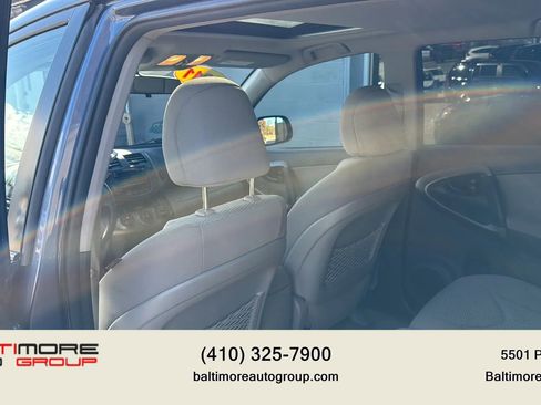 Used 2011 Toyota RAV4 4WD image 27