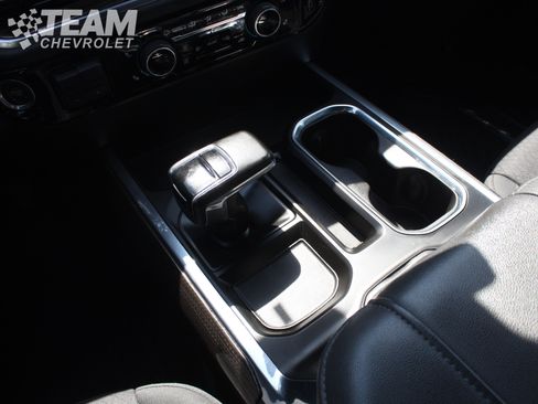 Used 2023 Chevrolet Silverado 1500 LT w/ Z71 Off-Road Package AWD/4WD image 19