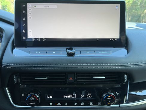 Certified 2026 Nissan Rogue SL AWD/4WD image 4