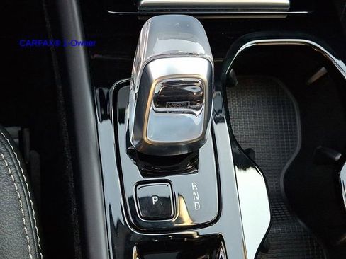 Certified 2023 Volvo XC40 B5 Plus w/ Protection Package Premier image 18