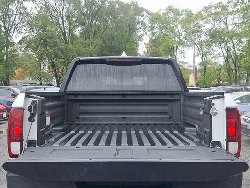 Used 2025 Honda Ridgeline Sport image 28