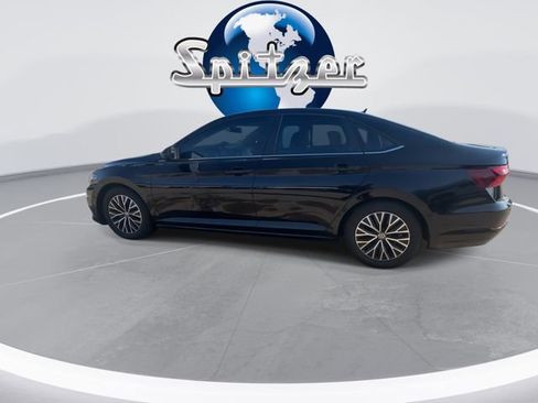 Used 2021 Volkswagen Jetta SE w/ SE Cold Weather Package image 6