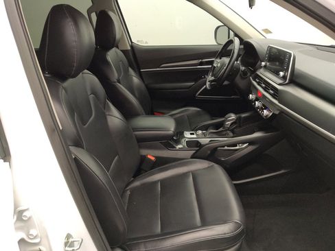 Used 2021 Kia Telluride LX FWD image 21