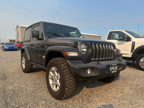 Used 2021 Jeep Wrangler Sport AWD/4WD image 6