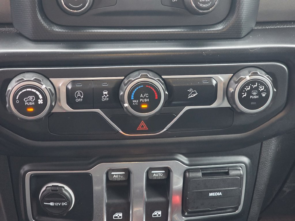 Used 2019 Jeep Wrangler Sport AWD/4WD image 17