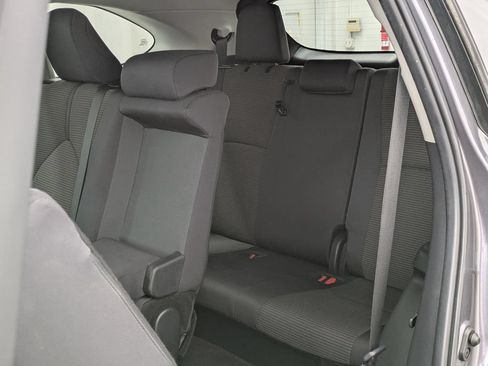 Used 2024 Toyota Highlander LE AWD/4WD image 13